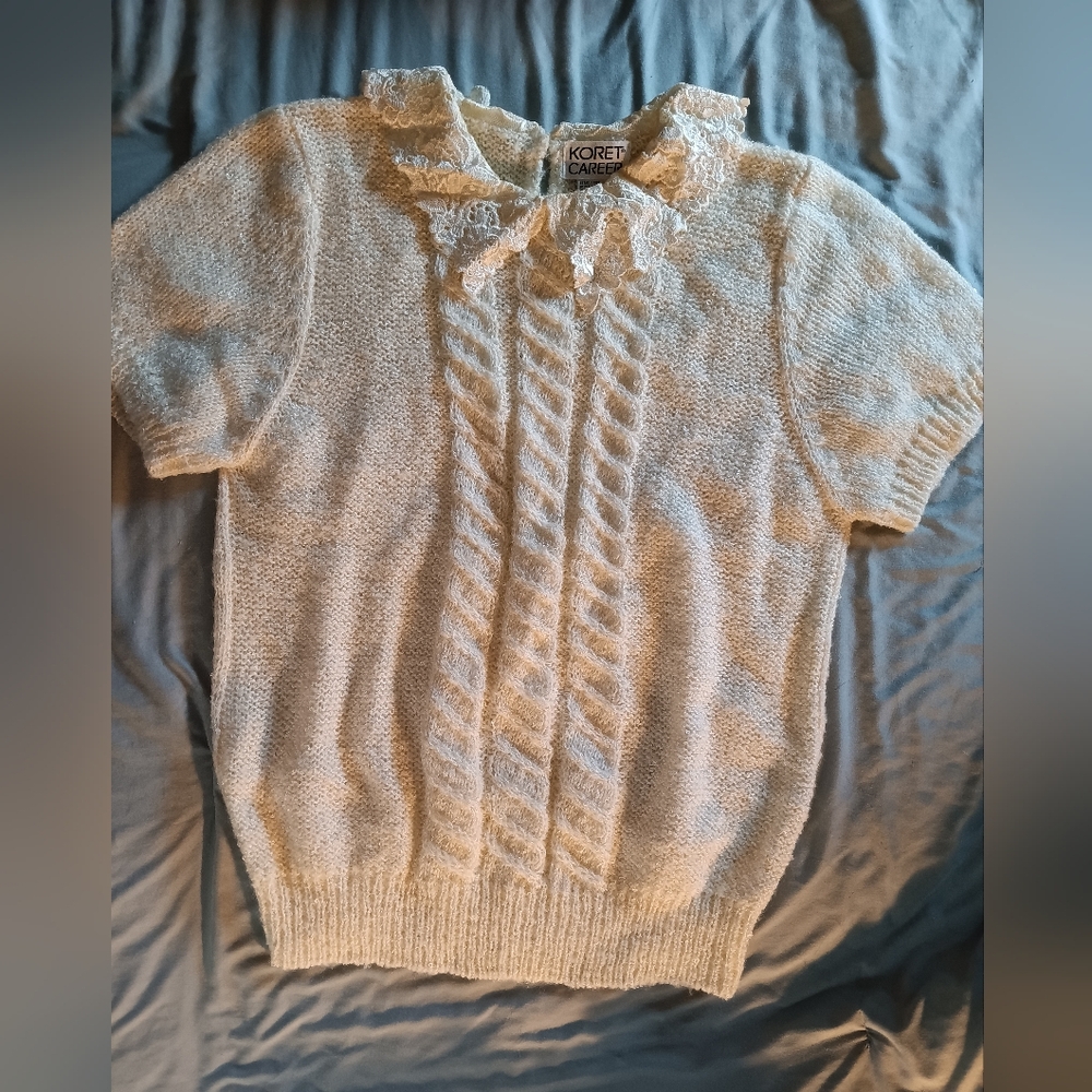 Vintage Knit Blouse with Embroidered Collar